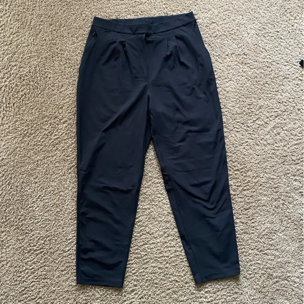 Lululemon | Essential HR Trouser | Size 10 - Picture 1 of 4